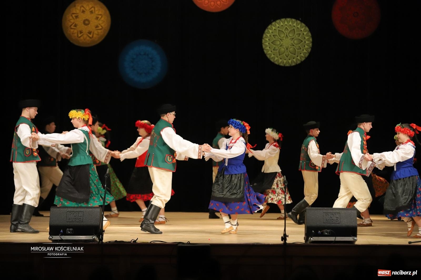 Zdjęcie w galerii na portalu naszraciborz.pl: Rekordowe wsparcie dla Stasia. Koncert charytatywny Stowarzyszenia Źródło w RCK wiadomości z regionu