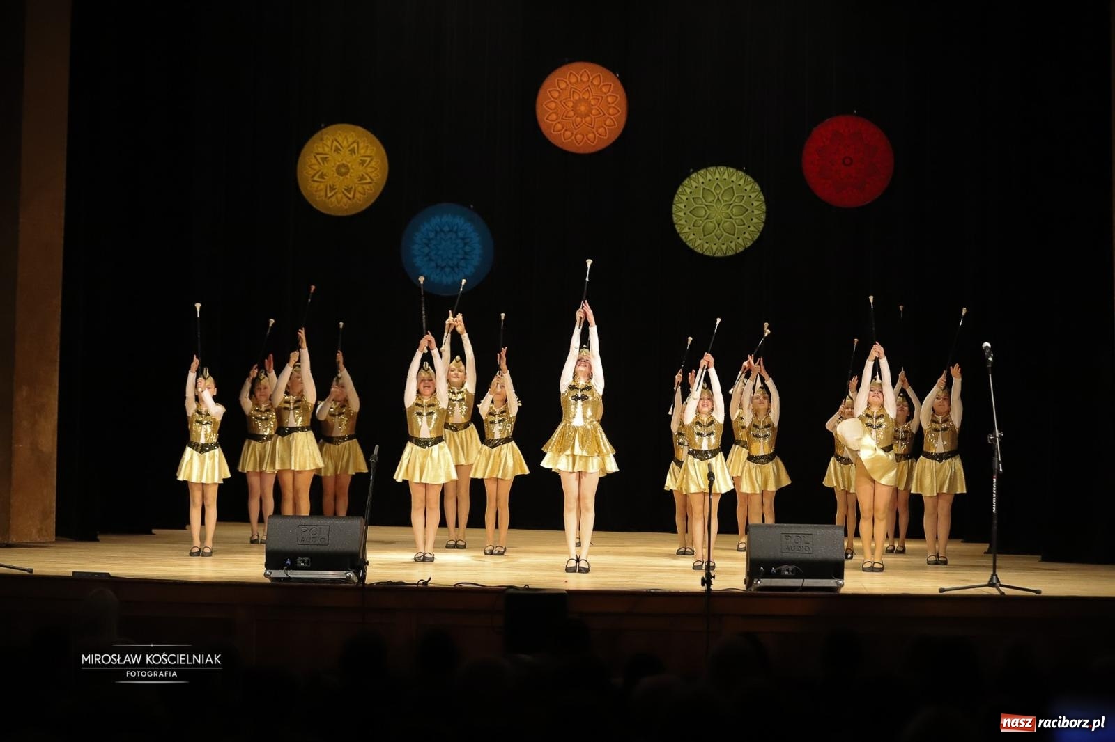 Zdjęcie w galerii na portalu naszraciborz.pl: Rekordowe wsparcie dla Stasia. Koncert charytatywny Stowarzyszenia Źródło w RCK wiadomości z regionu