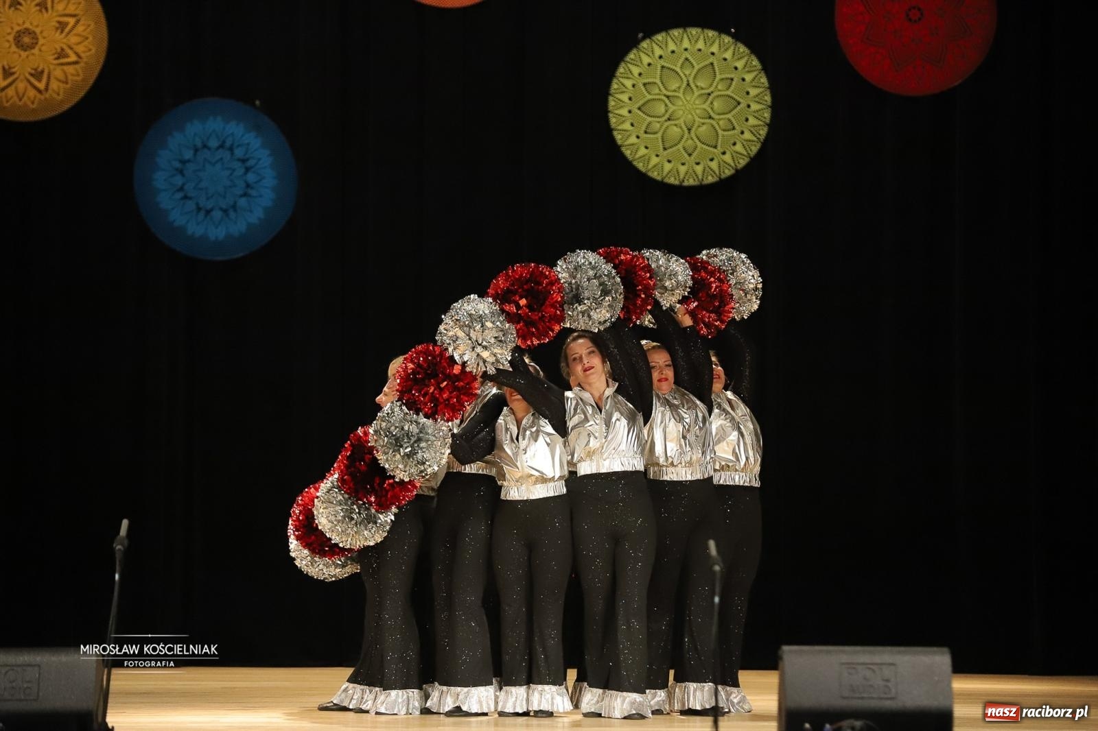 Zdjęcie w galerii na portalu naszraciborz.pl: Rekordowe wsparcie dla Stasia. Koncert charytatywny Stowarzyszenia Źródło w RCK wiadomości z regionu