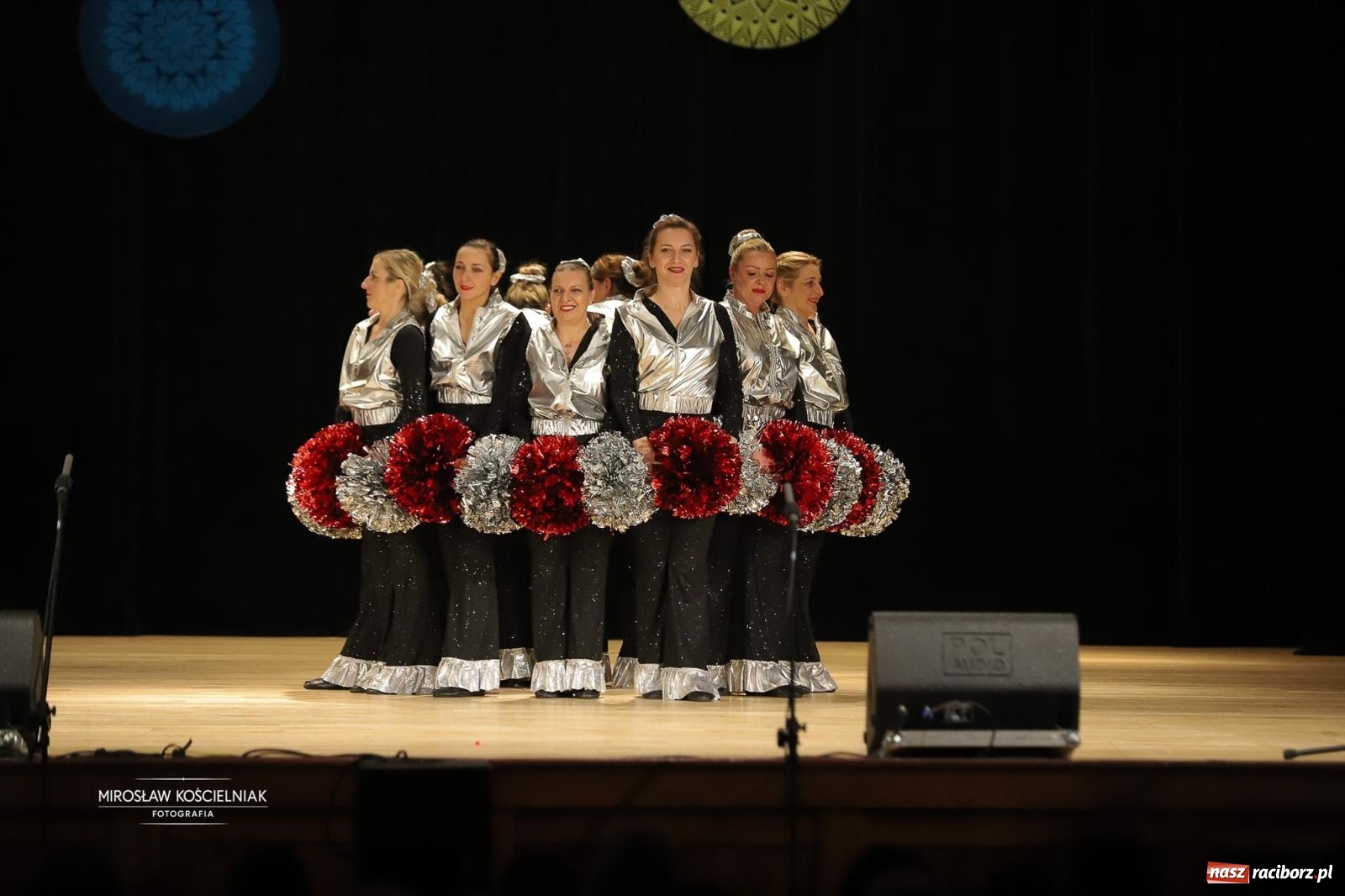 Zdjęcie w galerii na portalu naszraciborz.pl: Rekordowe wsparcie dla Stasia. Koncert charytatywny Stowarzyszenia Źródło w RCK wiadomości z regionu