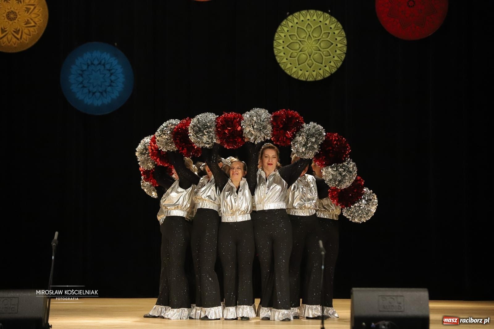Zdjęcie w galerii na portalu naszraciborz.pl: Rekordowe wsparcie dla Stasia. Koncert charytatywny Stowarzyszenia Źródło w RCK wiadomości z regionu