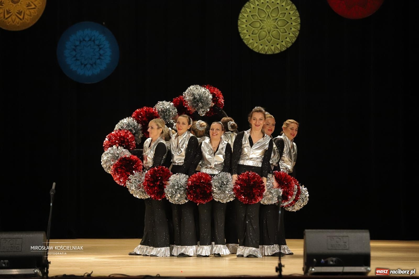 Zdjęcie w galerii na portalu naszraciborz.pl: Rekordowe wsparcie dla Stasia. Koncert charytatywny Stowarzyszenia Źródło w RCK wiadomości z regionu