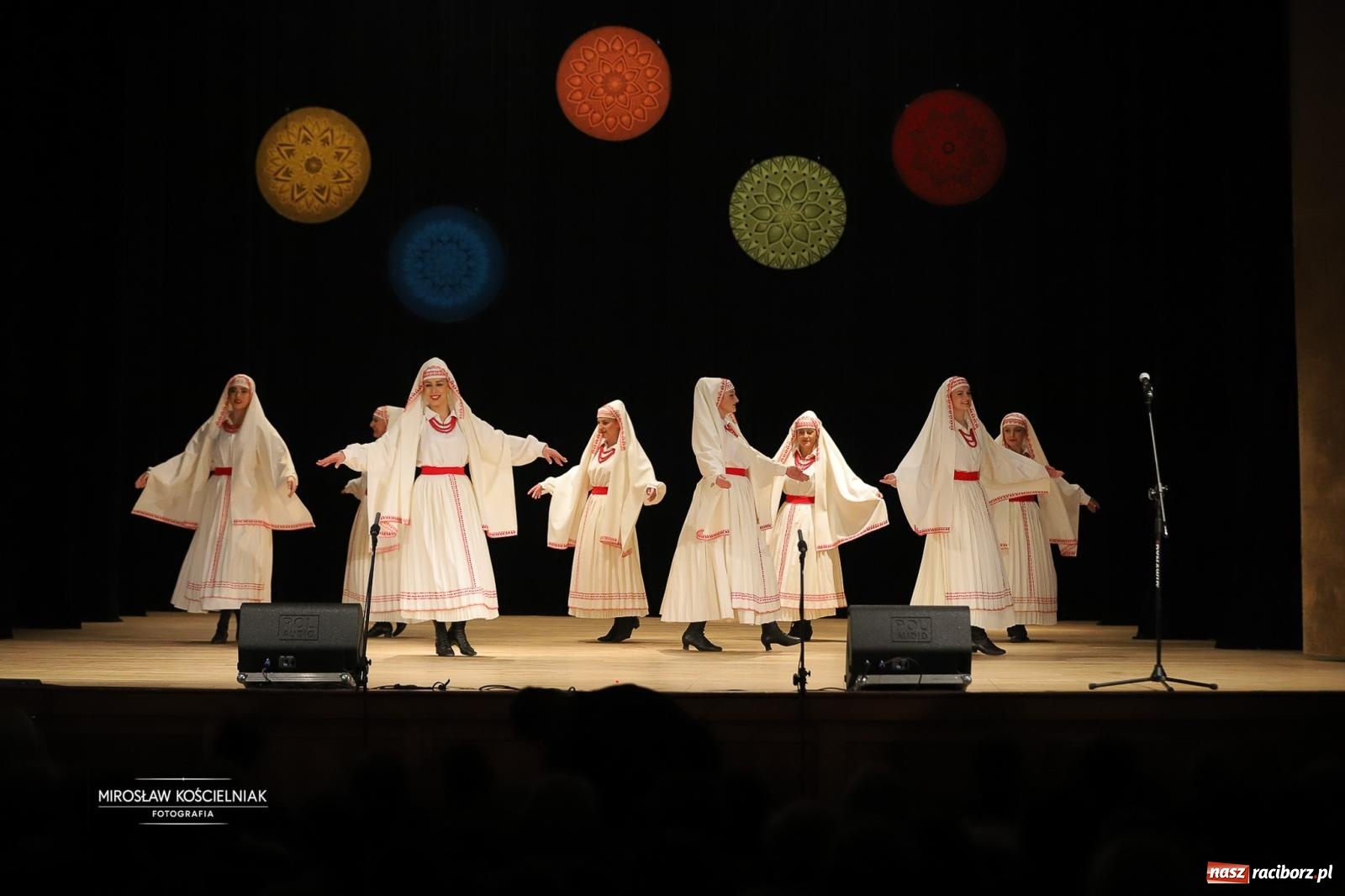 Zdjęcie w galerii na portalu naszraciborz.pl: Rekordowe wsparcie dla Stasia. Koncert charytatywny Stowarzyszenia Źródło w RCK wiadomości z regionu