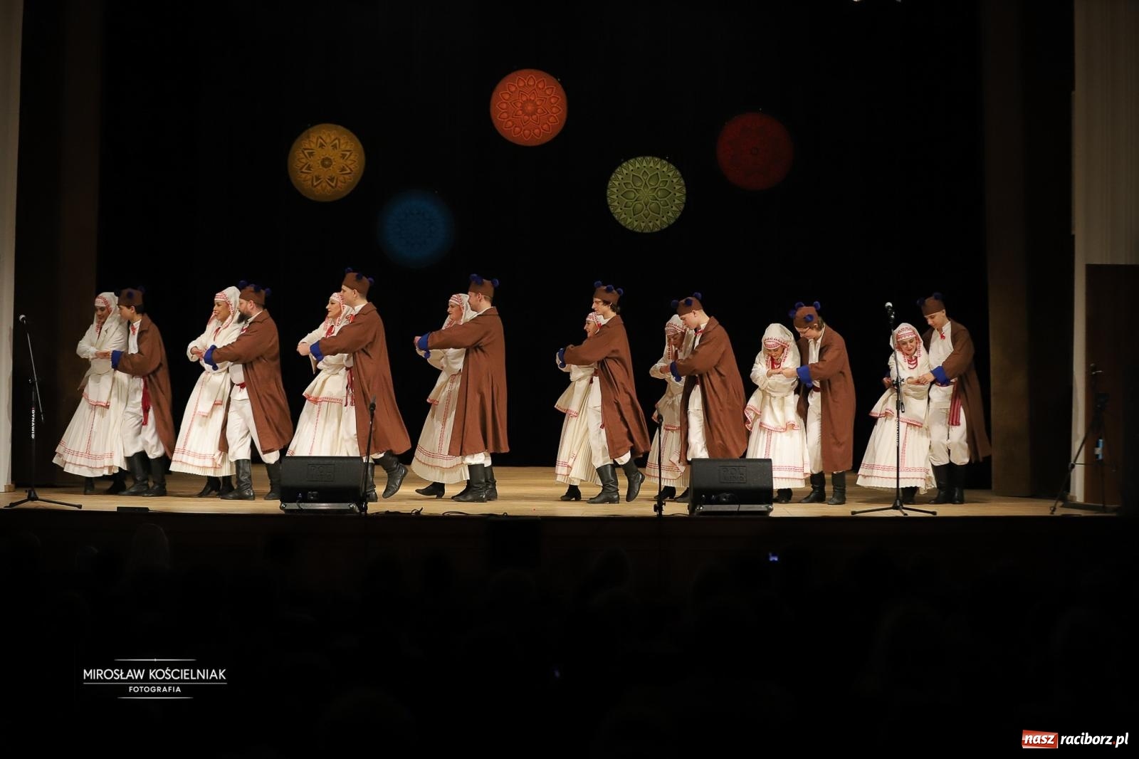 Zdjęcie w galerii na portalu naszraciborz.pl: Rekordowe wsparcie dla Stasia. Koncert charytatywny Stowarzyszenia Źródło w RCK wiadomości z regionu