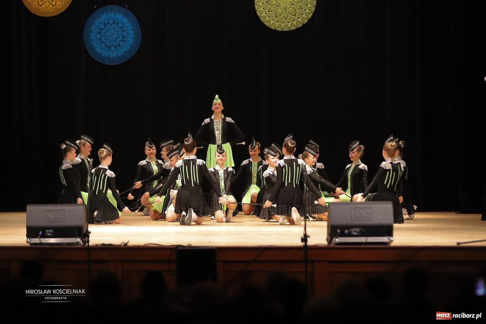Zdjęcie w galerii na portalu naszraciborz.pl: Rekordowe wsparcie dla Stasia. Koncert charytatywny Stowarzyszenia Źródło w RCK wiadomości z regionu