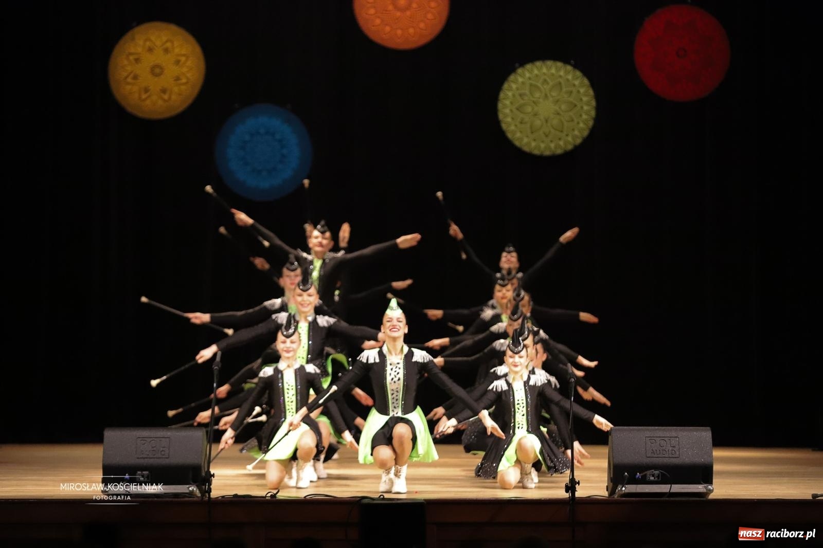 Zdjęcie w galerii na portalu naszraciborz.pl: Rekordowe wsparcie dla Stasia. Koncert charytatywny Stowarzyszenia Źródło w RCK wiadomości z regionu