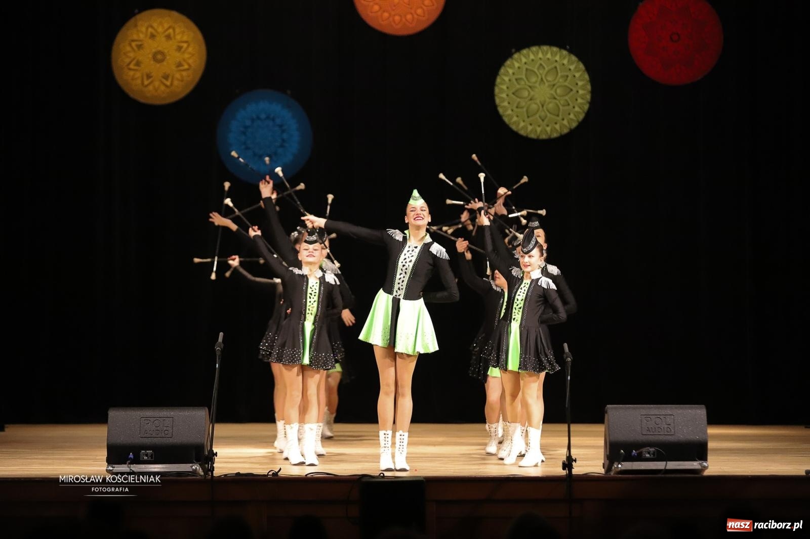 Zdjęcie w galerii na portalu naszraciborz.pl: Rekordowe wsparcie dla Stasia. Koncert charytatywny Stowarzyszenia Źródło w RCK wiadomości z regionu