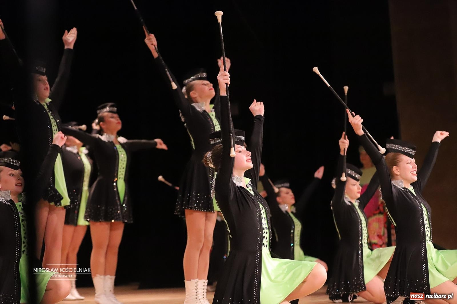 Zdjęcie w galerii na portalu naszraciborz.pl: Rekordowe wsparcie dla Stasia. Koncert charytatywny Stowarzyszenia Źródło w RCK wiadomości z regionu