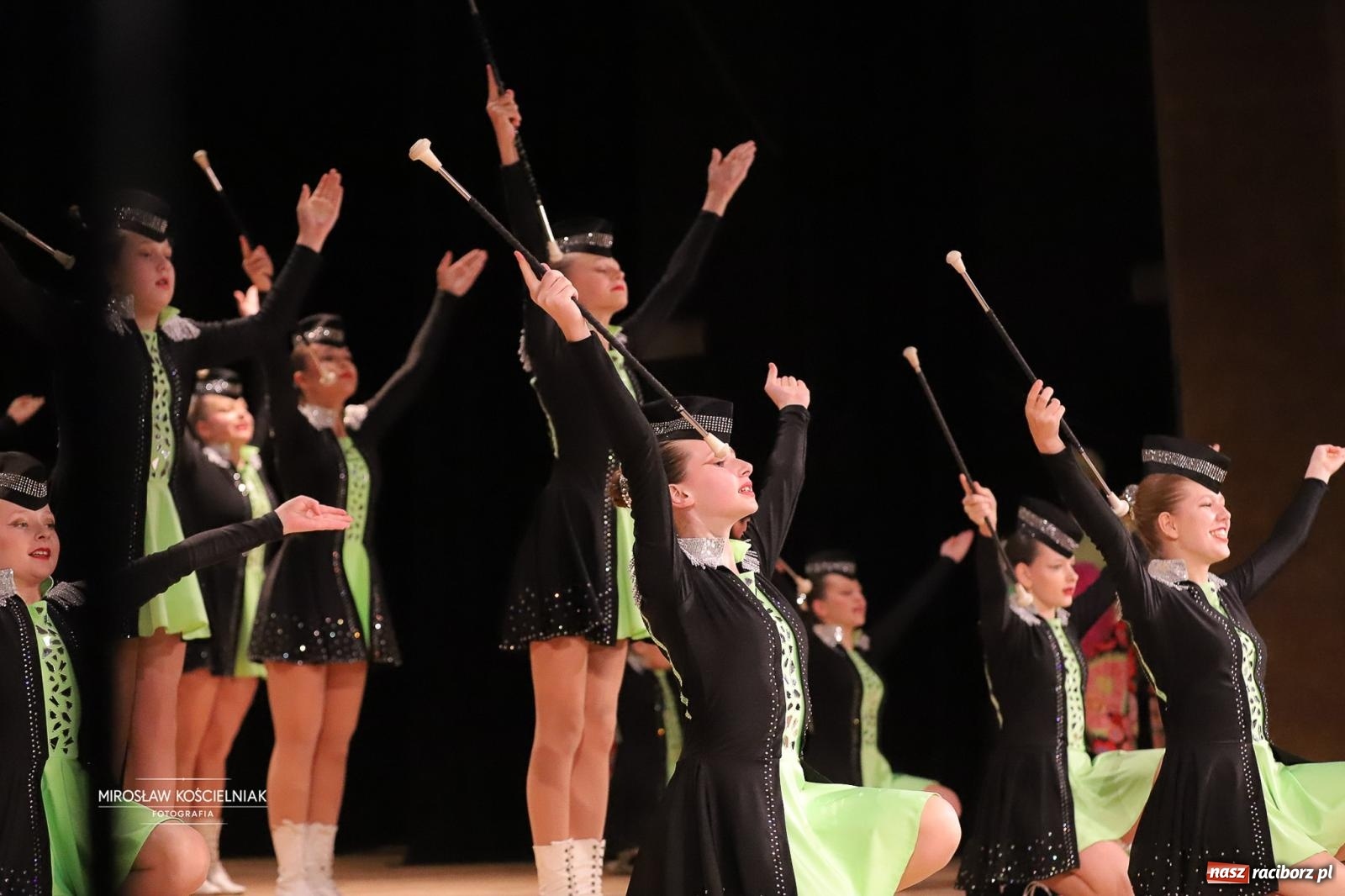 Zdjęcie w galerii na portalu naszraciborz.pl: Rekordowe wsparcie dla Stasia. Koncert charytatywny Stowarzyszenia Źródło w RCK wiadomości z regionu