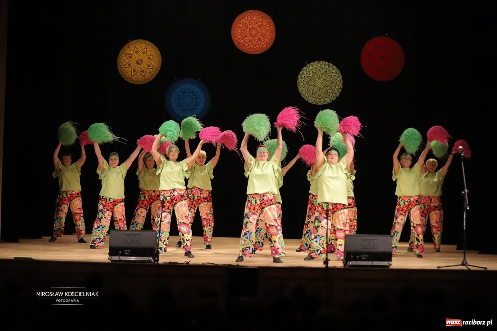 Zdjęcie w galerii na portalu naszraciborz.pl: Rekordowe wsparcie dla Stasia. Koncert charytatywny Stowarzyszenia Źródło w RCK wiadomości z regionu