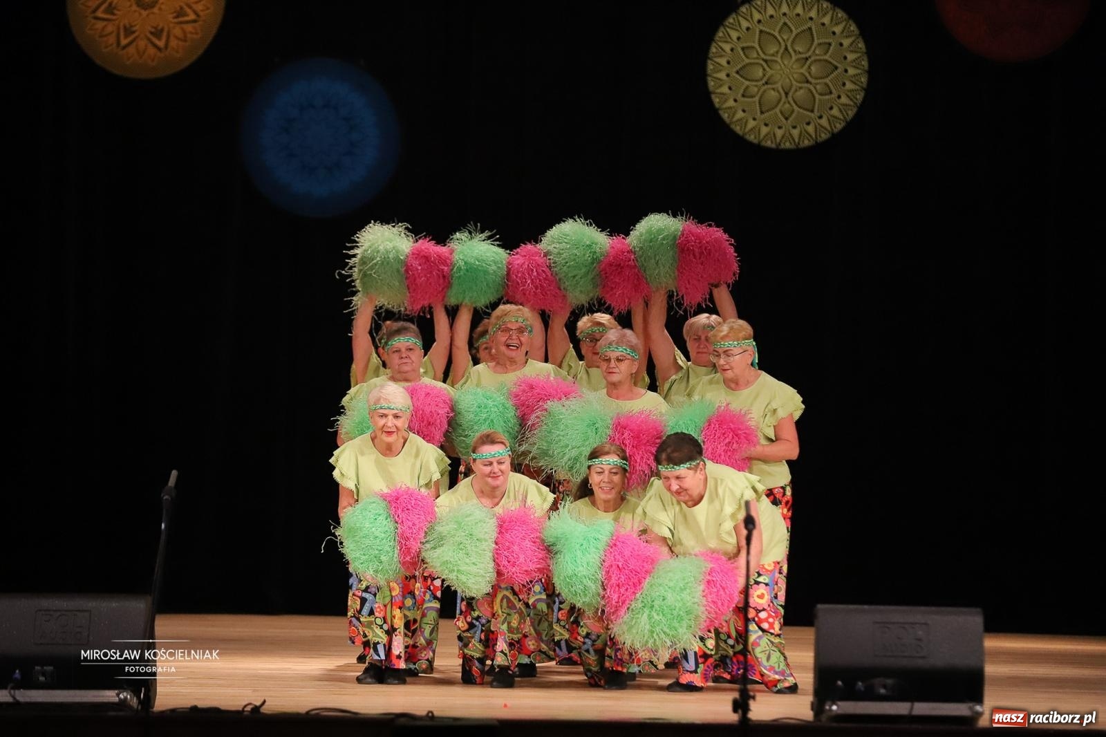 Zdjęcie w galerii na portalu naszraciborz.pl: Rekordowe wsparcie dla Stasia. Koncert charytatywny Stowarzyszenia Źródło w RCK wiadomości z regionu