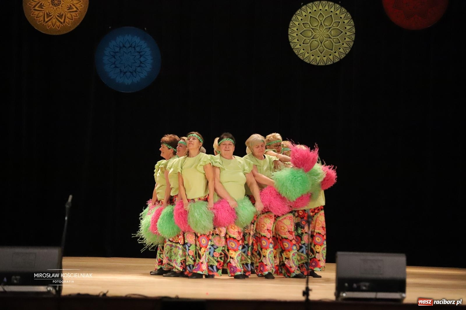 Zdjęcie w galerii na portalu naszraciborz.pl: Rekordowe wsparcie dla Stasia. Koncert charytatywny Stowarzyszenia Źródło w RCK wiadomości z regionu