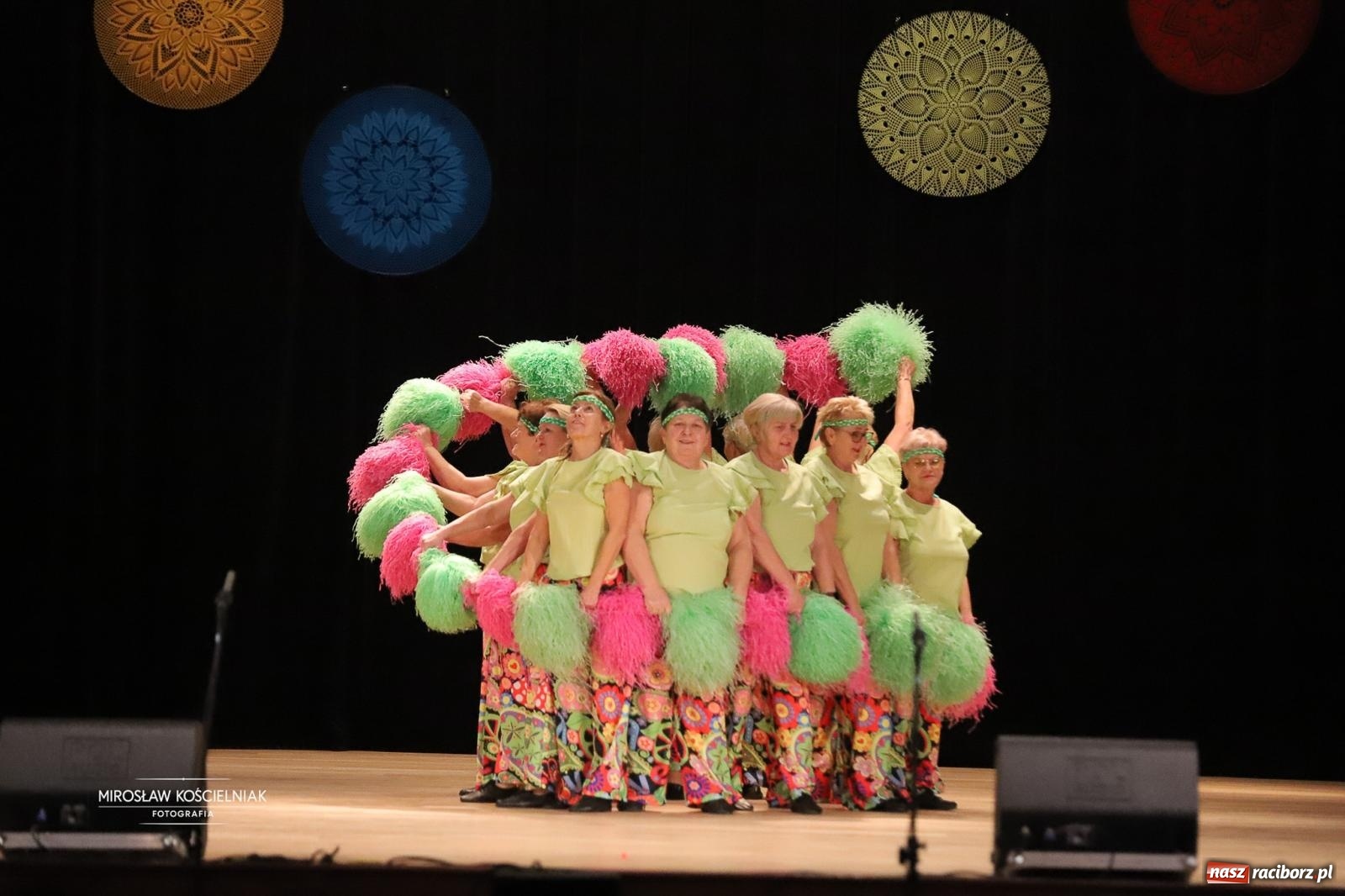 Zdjęcie w galerii na portalu naszraciborz.pl: Rekordowe wsparcie dla Stasia. Koncert charytatywny Stowarzyszenia Źródło w RCK wiadomości z regionu