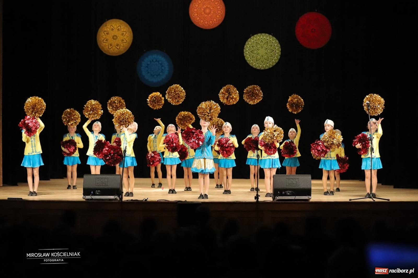 Zdjęcie w galerii na portalu naszraciborz.pl: Rekordowe wsparcie dla Stasia. Koncert charytatywny Stowarzyszenia Źródło w RCK wiadomości z regionu