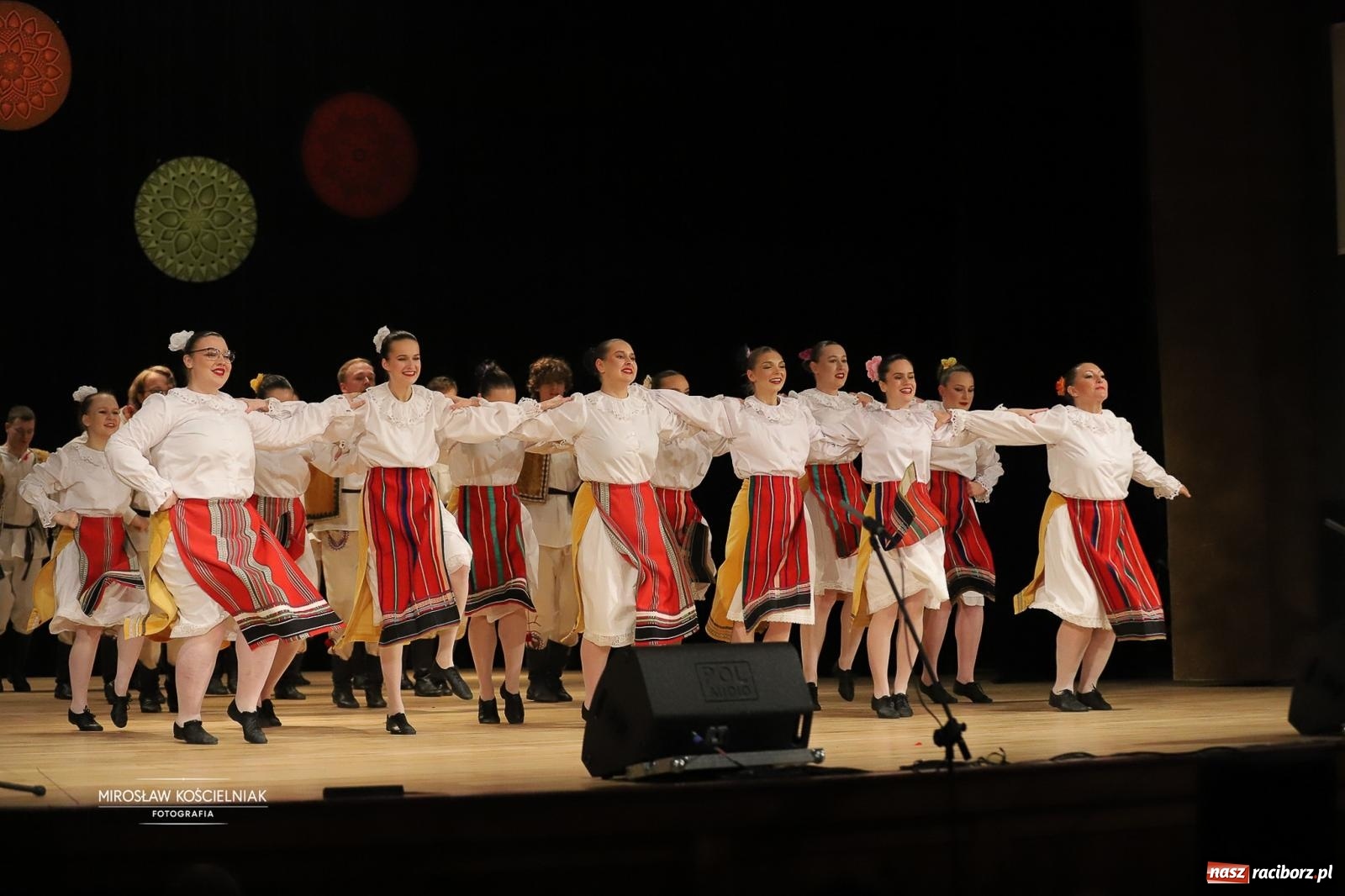 Zdjęcie w galerii na portalu naszraciborz.pl: Rekordowe wsparcie dla Stasia. Koncert charytatywny Stowarzyszenia Źródło w RCK wiadomości z regionu
