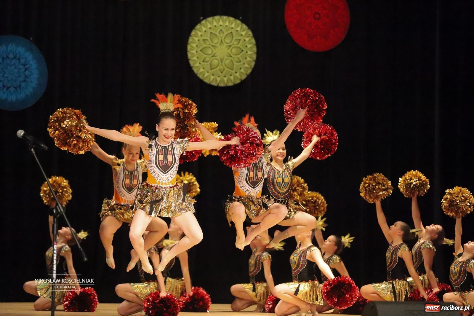 Zdjęcie w galerii na portalu naszraciborz.pl: Rekordowe wsparcie dla Stasia. Koncert charytatywny Stowarzyszenia Źródło w RCK wiadomości z regionu