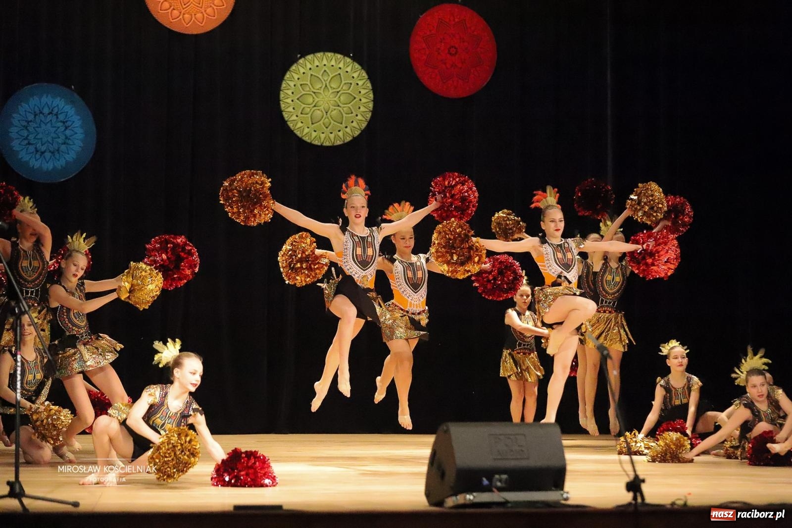 Zdjęcie w galerii na portalu naszraciborz.pl: Rekordowe wsparcie dla Stasia. Koncert charytatywny Stowarzyszenia Źródło w RCK wiadomości z regionu
