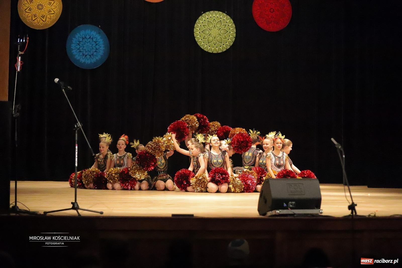 Zdjęcie w galerii na portalu naszraciborz.pl: Rekordowe wsparcie dla Stasia. Koncert charytatywny Stowarzyszenia Źródło w RCK wiadomości z regionu