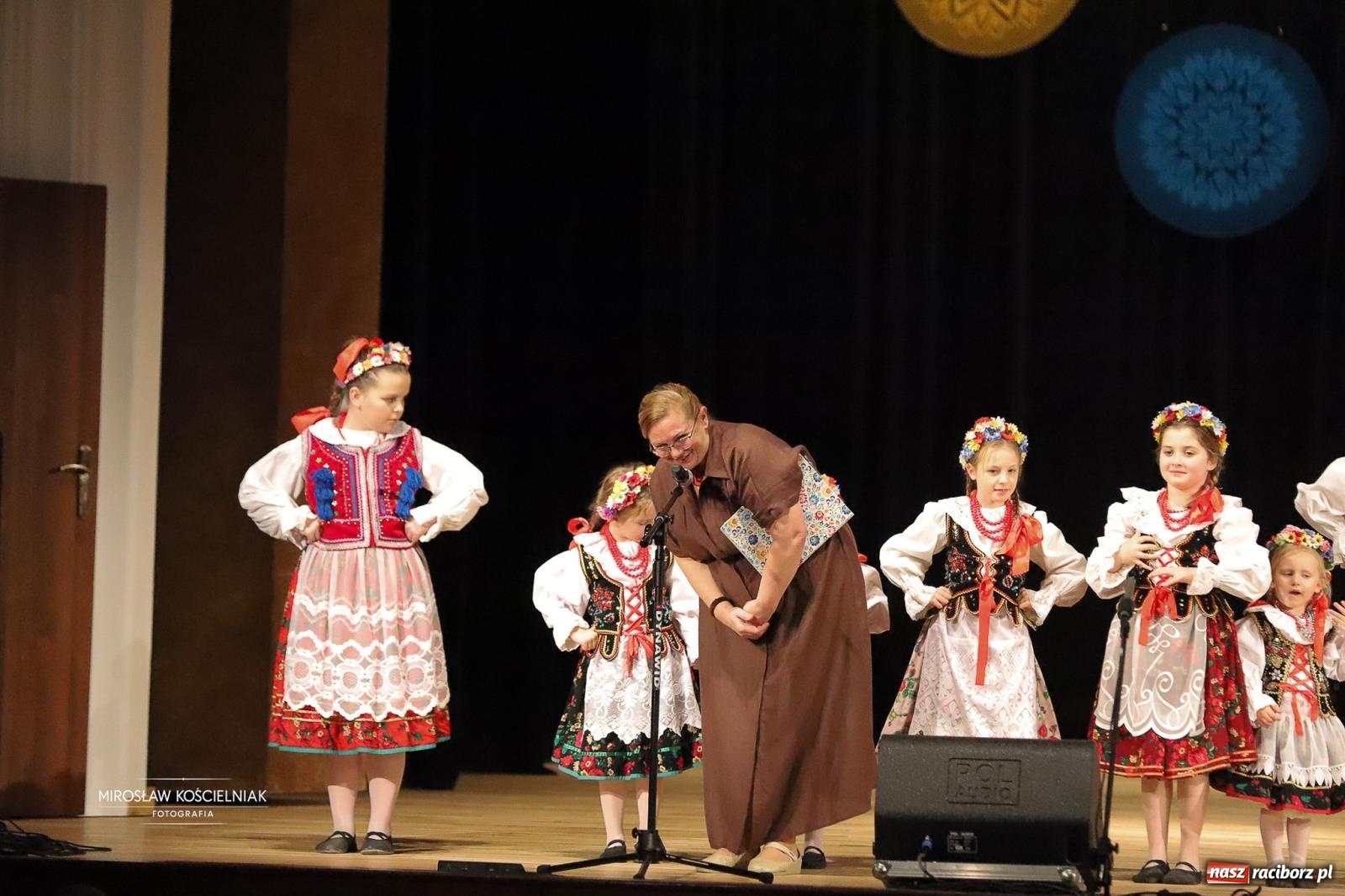Zdjęcie w galerii na portalu naszraciborz.pl: Rekordowe wsparcie dla Stasia. Koncert charytatywny Stowarzyszenia Źródło w RCK wiadomości z regionu