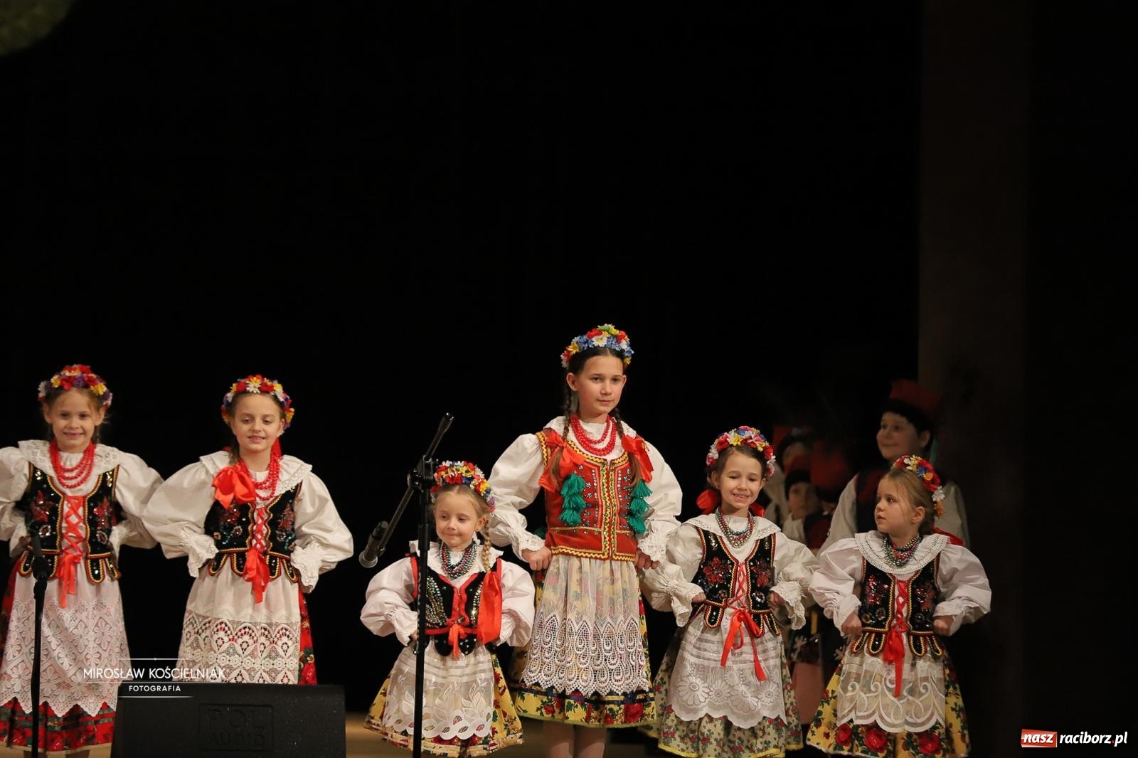 Zdjęcie w galerii na portalu naszraciborz.pl: Rekordowe wsparcie dla Stasia. Koncert charytatywny Stowarzyszenia Źródło w RCK wiadomości z regionu