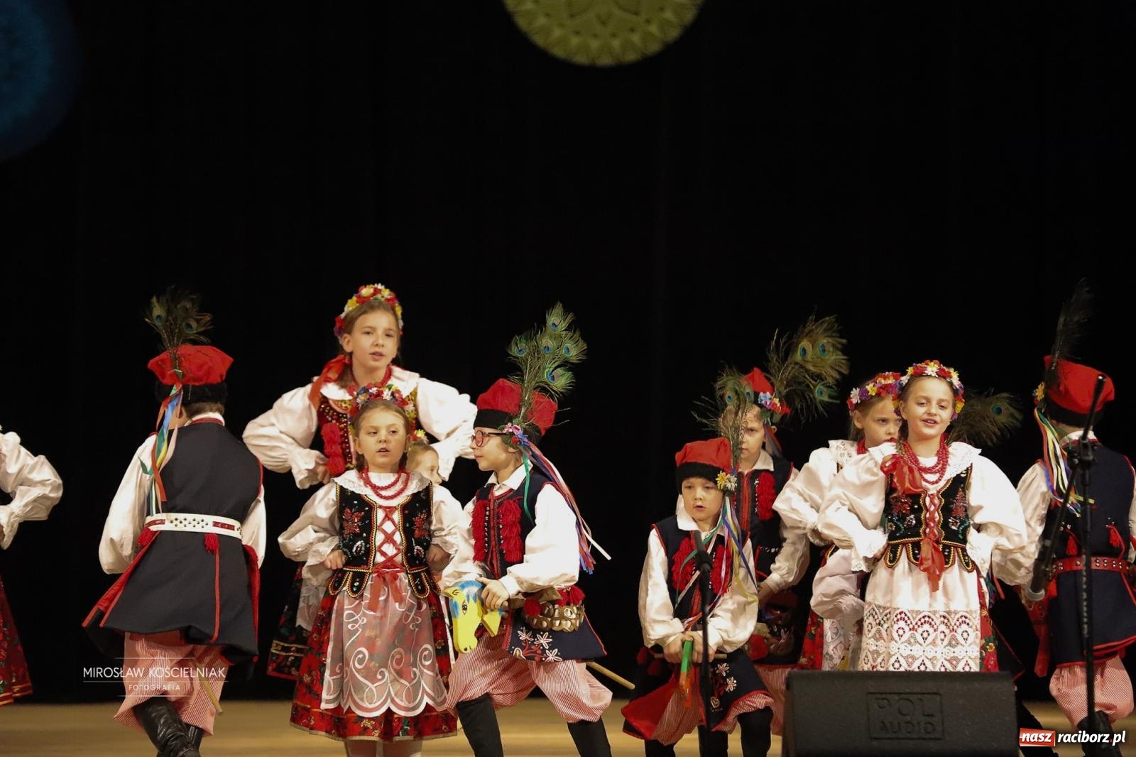 Zdjęcie w galerii na portalu naszraciborz.pl: Rekordowe wsparcie dla Stasia. Koncert charytatywny Stowarzyszenia Źródło w RCK wiadomości z regionu