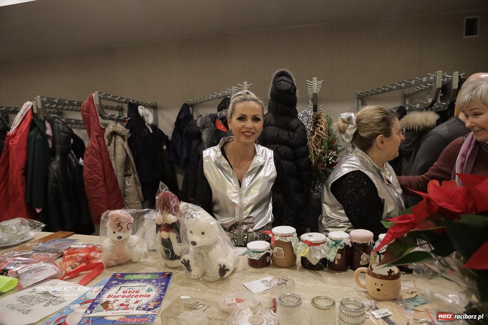 Zdjęcie w galerii na portalu naszraciborz.pl: Rekordowe wsparcie dla Stasia. Koncert charytatywny Stowarzyszenia Źródło w RCK wiadomości z regionu