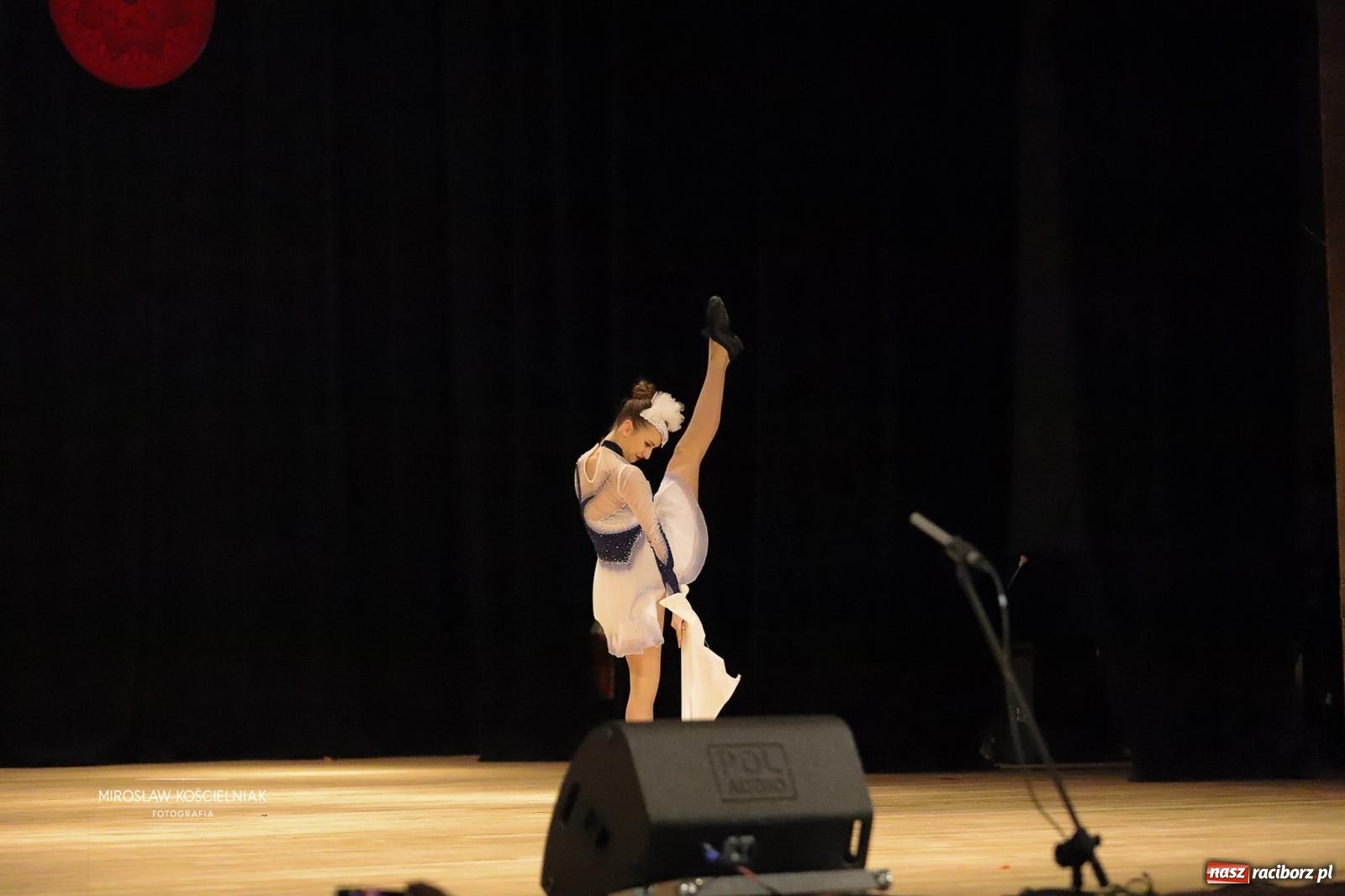 Zdjęcie w galerii na portalu naszraciborz.pl: Rekordowe wsparcie dla Stasia. Koncert charytatywny Stowarzyszenia Źródło w RCK wiadomości z regionu