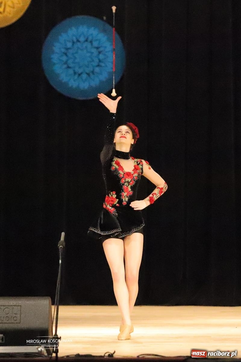 Zdjęcie w galerii na portalu naszraciborz.pl: Rekordowe wsparcie dla Stasia. Koncert charytatywny Stowarzyszenia Źródło w RCK wiadomości z regionu