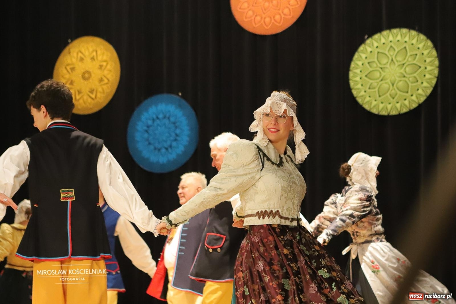 Zdjęcie w galerii na portalu naszraciborz.pl: Rekordowe wsparcie dla Stasia. Koncert charytatywny Stowarzyszenia Źródło w RCK wiadomości z regionu