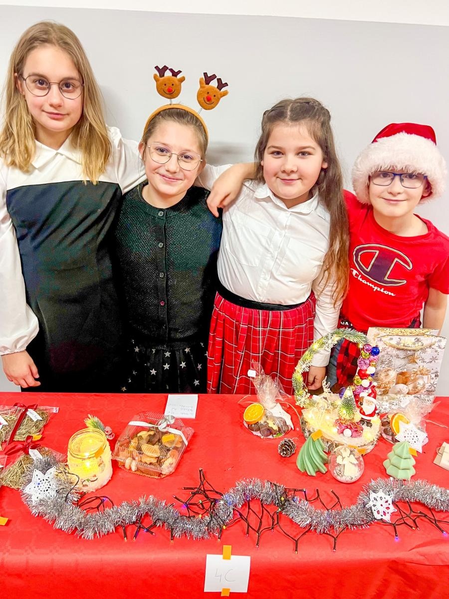 Zdjęcie w galerii na portalu naszraciborz.pl: Świąteczny Kiermasz w Szkole Podstawowej nr 13 [FOTO] wiadomości z regionu