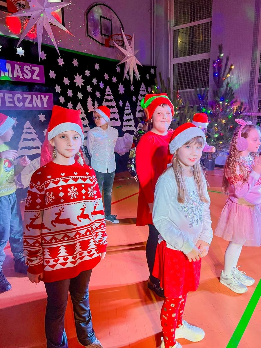 Zdjęcie w galerii na portalu naszraciborz.pl: Świąteczny Kiermasz w Szkole Podstawowej nr 13 [FOTO] wiadomości z regionu