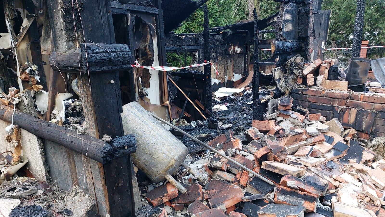 Zdjęcie w galerii na portalu naszraciborz.pl: Seria groźnych interwencji strażaków w powiecie. Pożary i wypadek przy słupie energetycznym [FOTO]  wiadomości z regionu