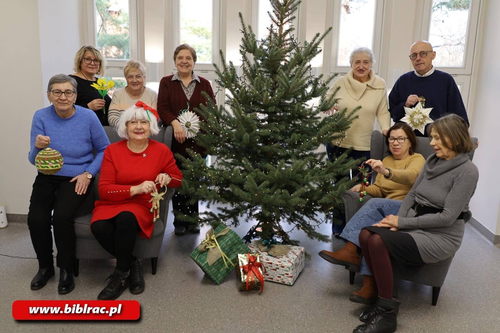 Zdjęcie w galerii na portalu naszraciborz.pl: Kawiarenka Seniora – grudniowe spotkania pełne rozmów, refleksji i wsparcia wiadomości z regionu