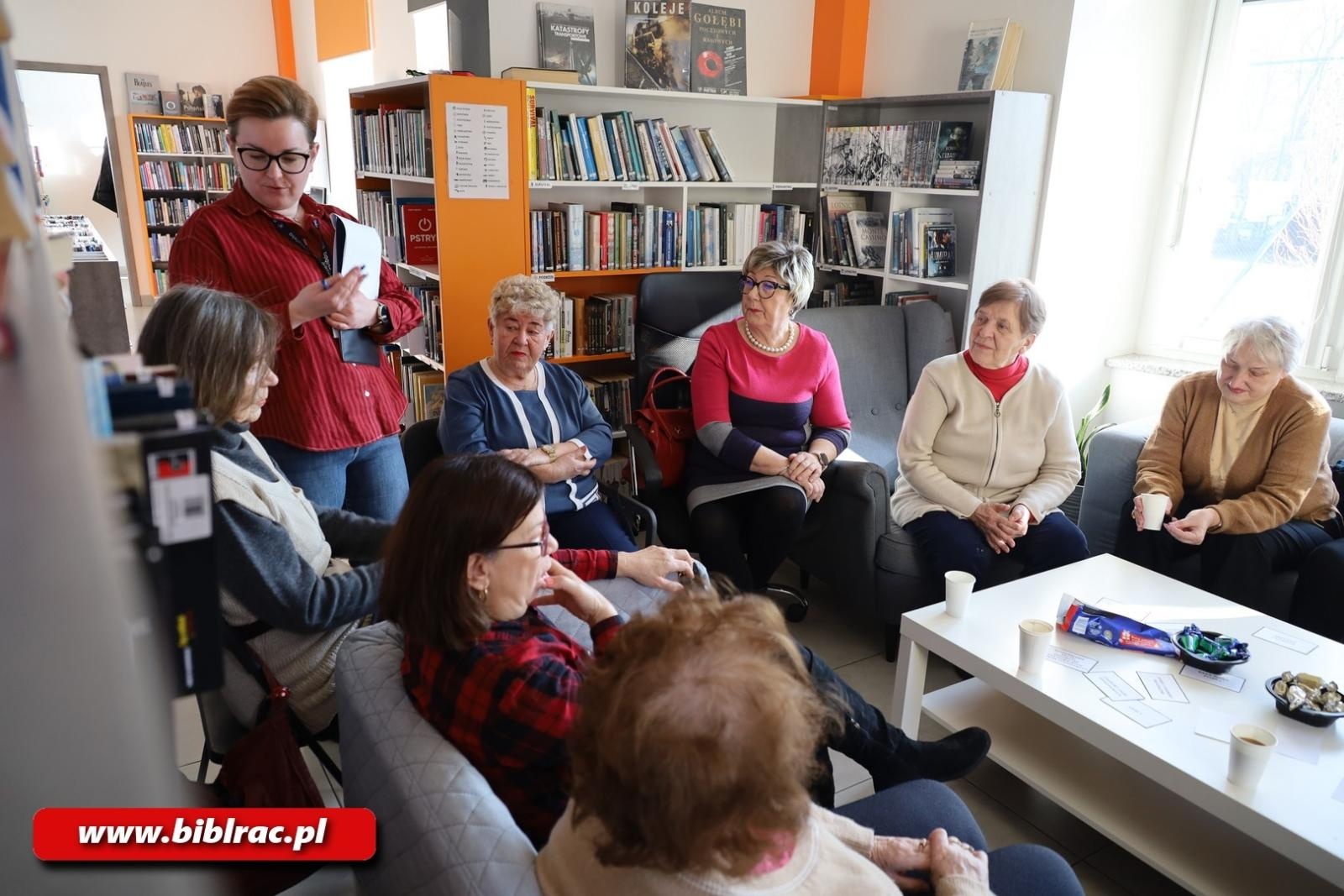 Zdjęcie w galerii na portalu naszraciborz.pl: Kawiarenka Seniora – grudniowe spotkania pełne rozmów, refleksji i wsparcia wiadomości z regionu