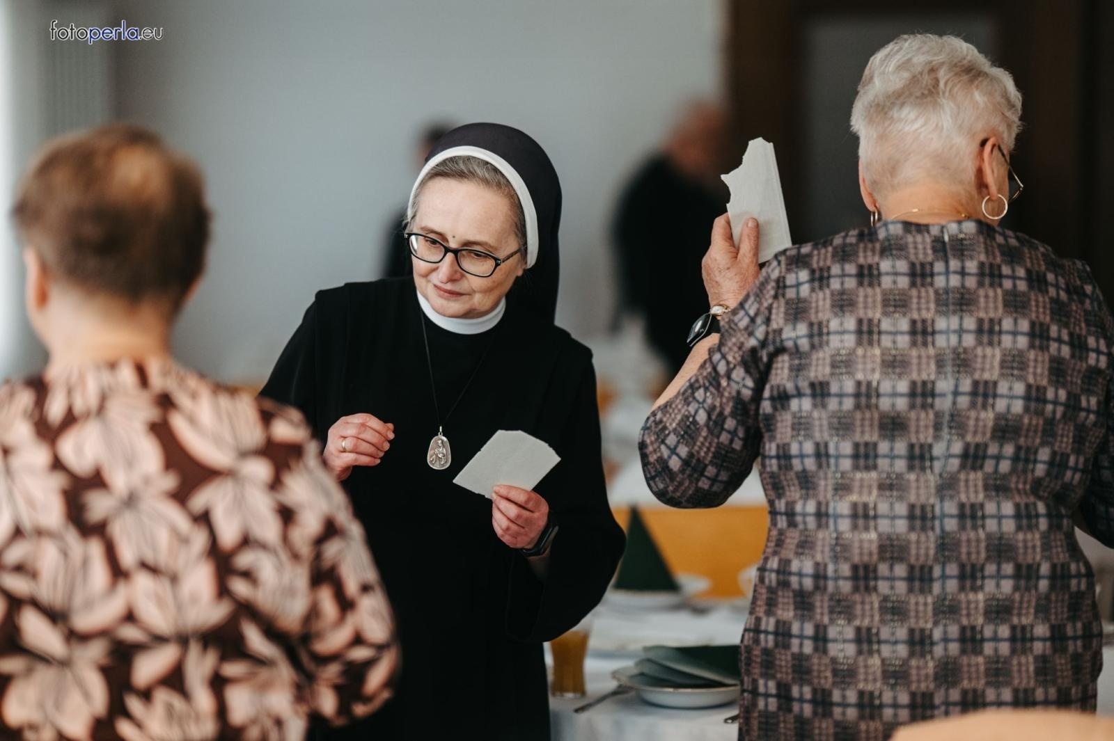 Zdjęcie w galerii na portalu naszraciborz.pl: Świąteczne spotkanie opłatkowe dla mieszkańców Gminy Krzanowice wiadomości z regionu