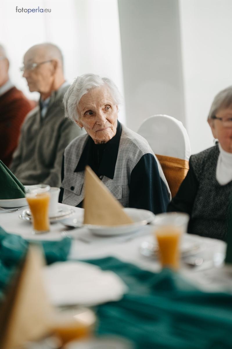 Zdjęcie w galerii na portalu naszraciborz.pl: Świąteczne spotkanie opłatkowe dla mieszkańców Gminy Krzanowice wiadomości z regionu