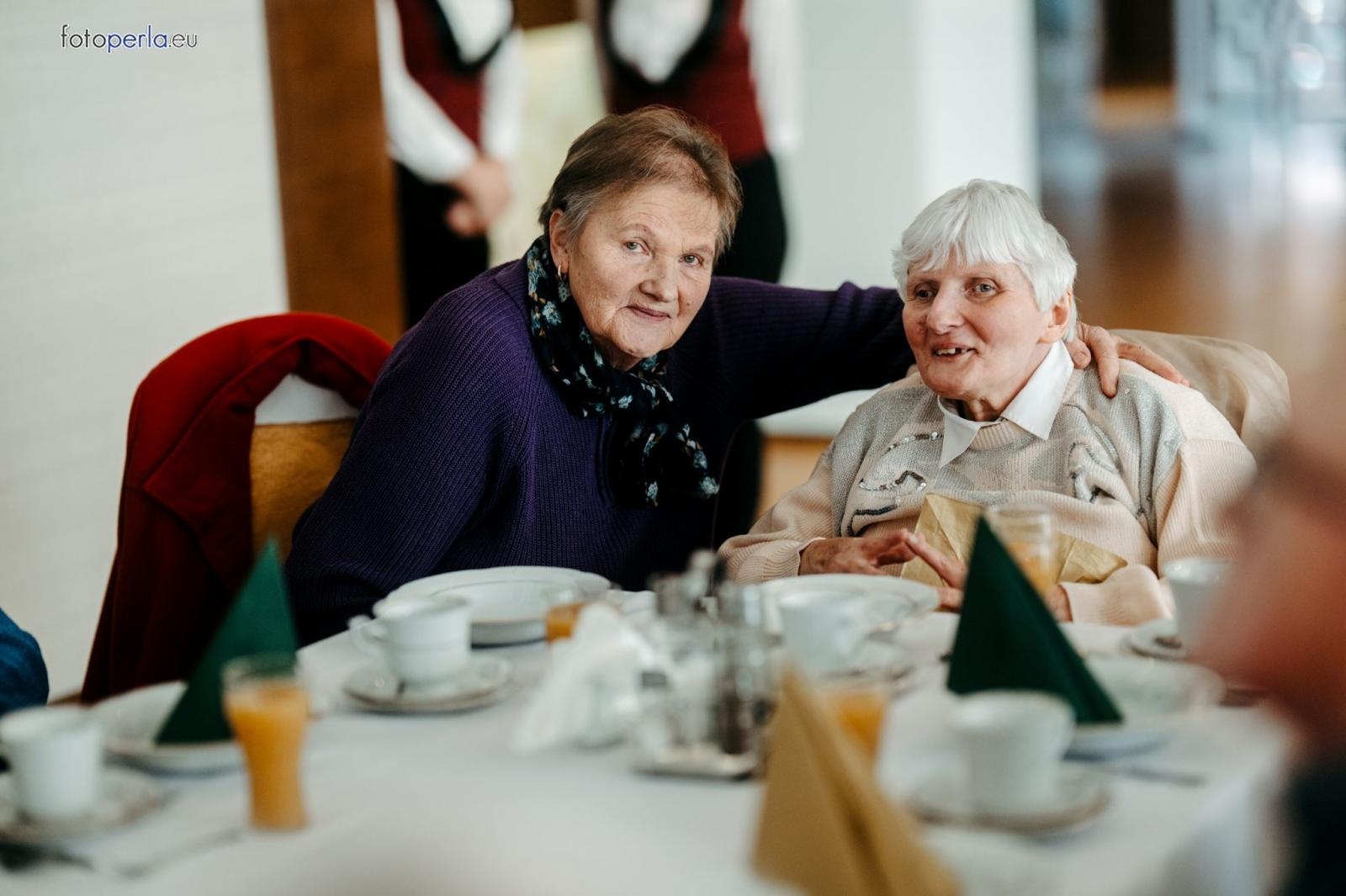 Zdjęcie w galerii na portalu naszraciborz.pl: Świąteczne spotkanie opłatkowe dla mieszkańców Gminy Krzanowice wiadomości z regionu