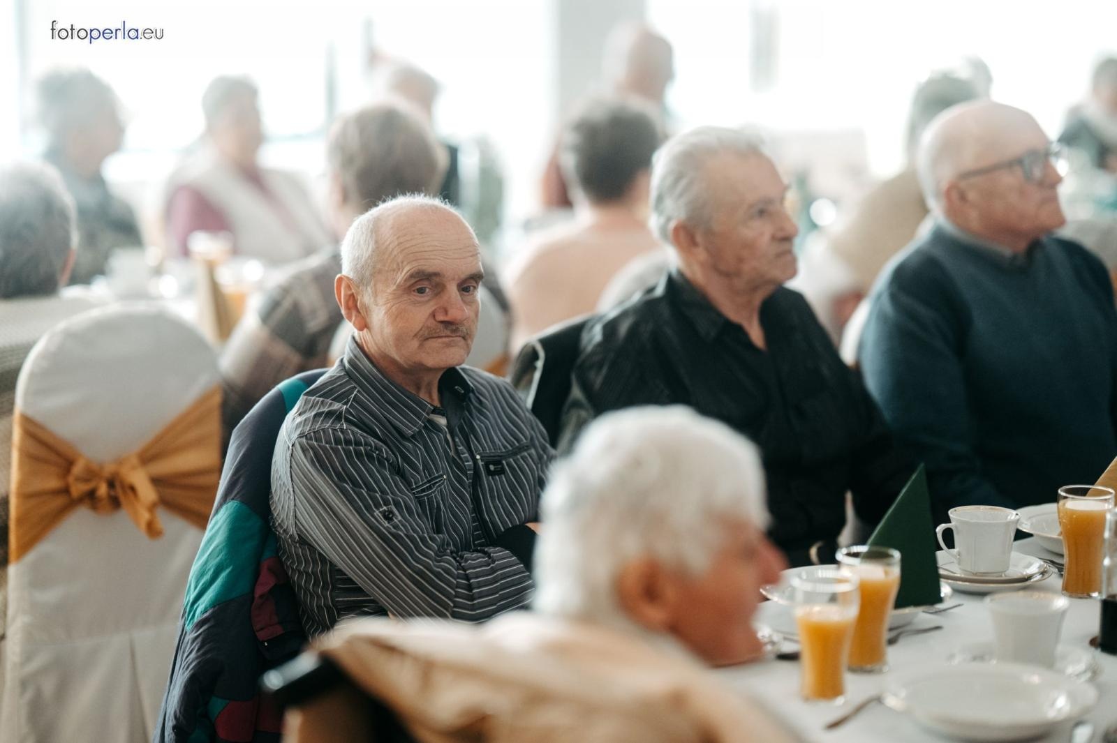 Zdjęcie w galerii na portalu naszraciborz.pl: Świąteczne spotkanie opłatkowe dla mieszkańców Gminy Krzanowice wiadomości z regionu