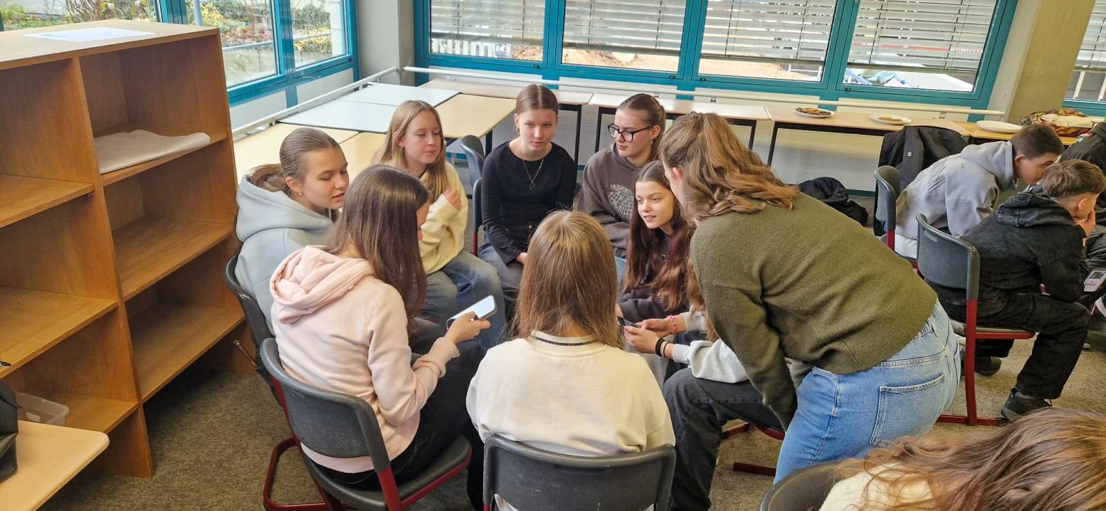 Zdjęcie w galerii na portalu naszraciborz.pl: Polsko-niemiecka wymiana młodzieży w świątecznej atmosferze – uczniowie SP18 z wizytą w Roth wiadomości z regionu