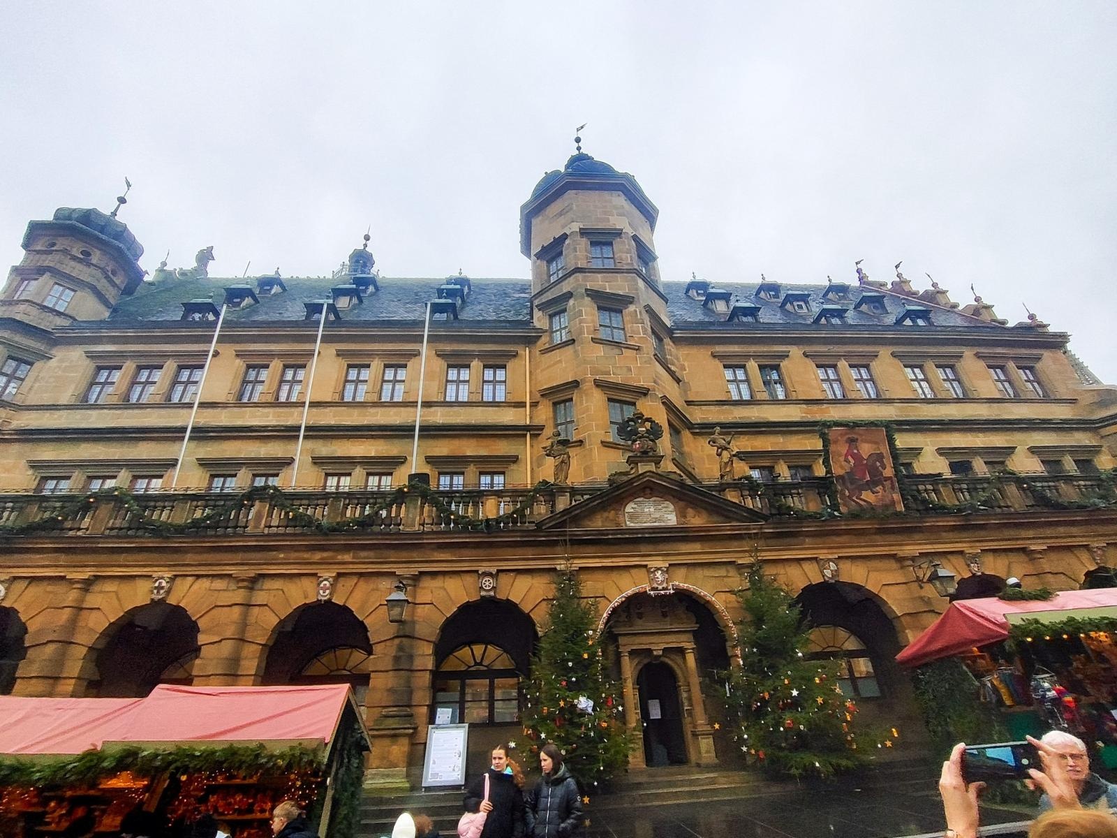 Zdjęcie w galerii na portalu naszraciborz.pl: Polsko-niemiecka wymiana młodzieży w świątecznej atmosferze – uczniowie SP18 z wizytą w Roth wiadomości z regionu