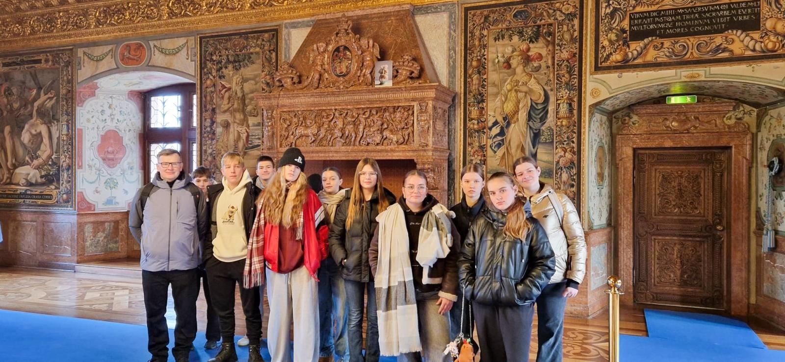 Zdjęcie w galerii na portalu naszraciborz.pl: Polsko-niemiecka wymiana młodzieży w świątecznej atmosferze – uczniowie SP18 z wizytą w Roth wiadomości z regionu