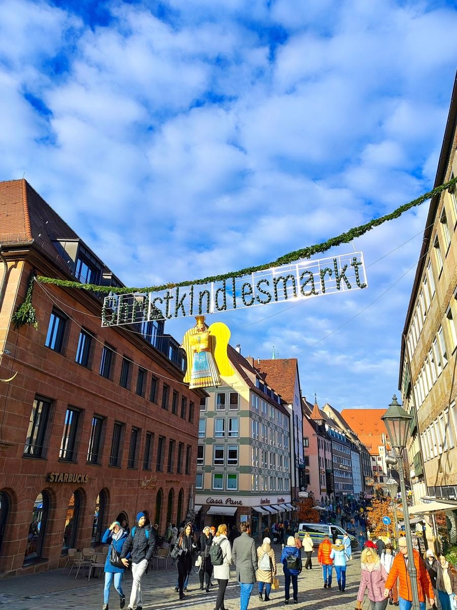 Zdjęcie w galerii na portalu naszraciborz.pl: Polsko-niemiecka wymiana młodzieży w świątecznej atmosferze – uczniowie SP18 z wizytą w Roth wiadomości z regionu