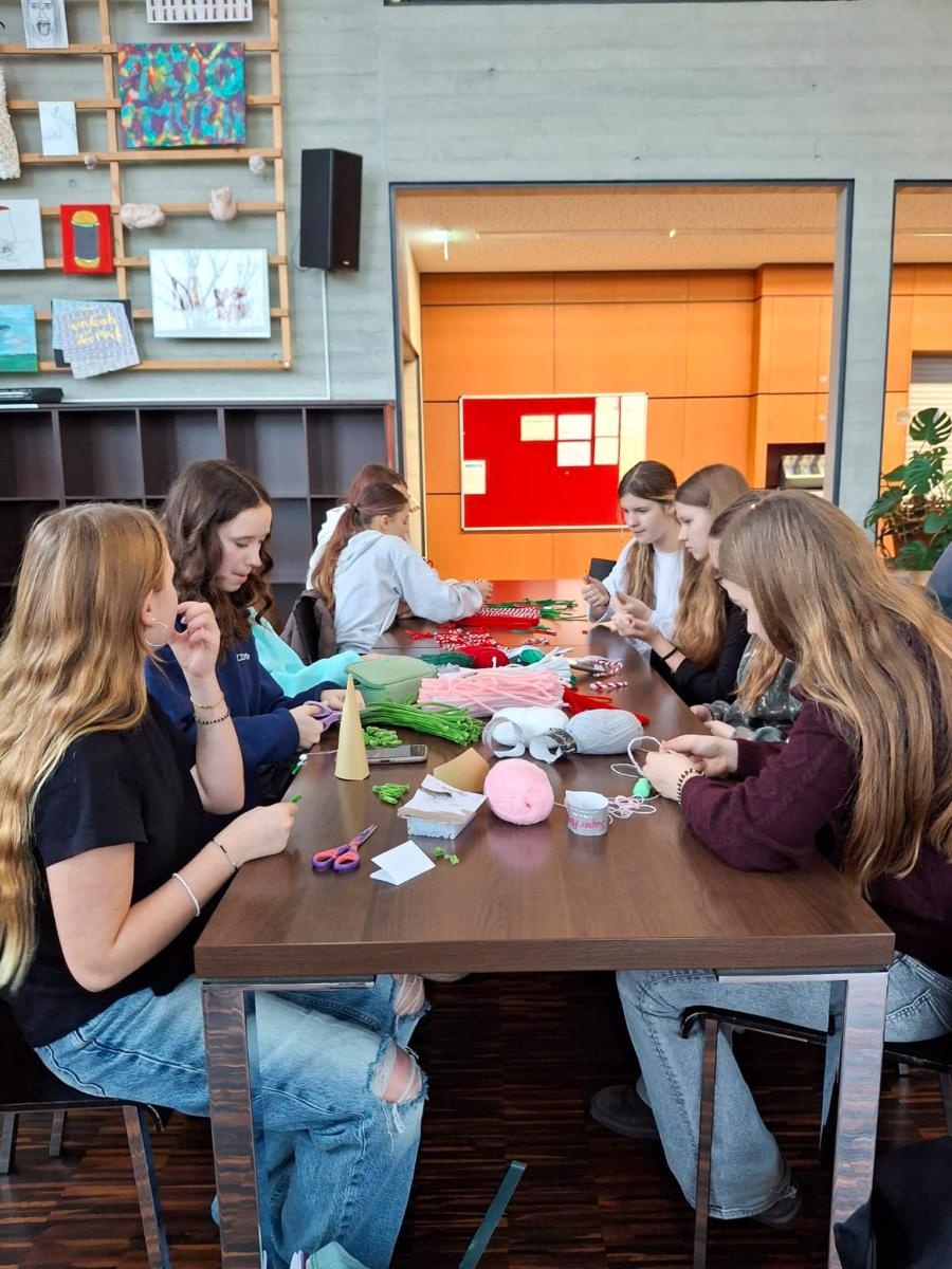 Zdjęcie w galerii na portalu naszraciborz.pl: Polsko-niemiecka wymiana młodzieży w świątecznej atmosferze – uczniowie SP18 z wizytą w Roth wiadomości z regionu