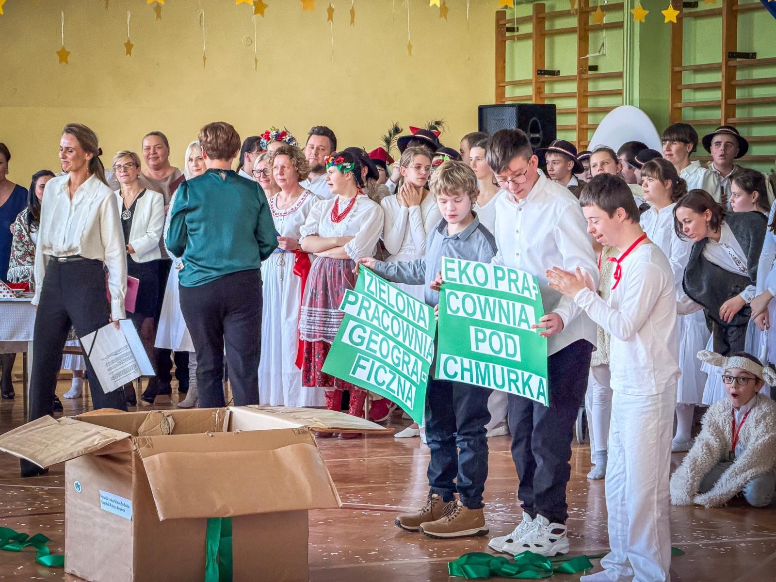 Zdjęcie w galerii na portalu naszraciborz.pl: Na szlaku wiedzy i ekologii oraz EKOBAZA – szkoła specjalna ma dwie nowe pracownie wiadomości z regionu