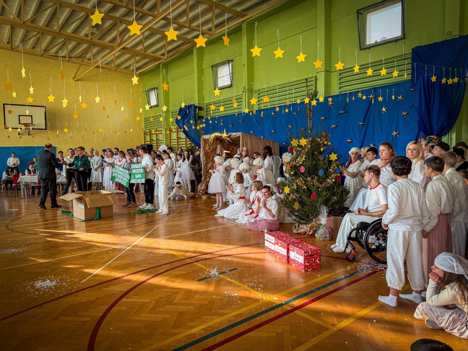 Zdjęcie w galerii na portalu naszraciborz.pl: Na szlaku wiedzy i ekologii oraz EKOBAZA – szkoła specjalna ma dwie nowe pracownie wiadomości z regionu
