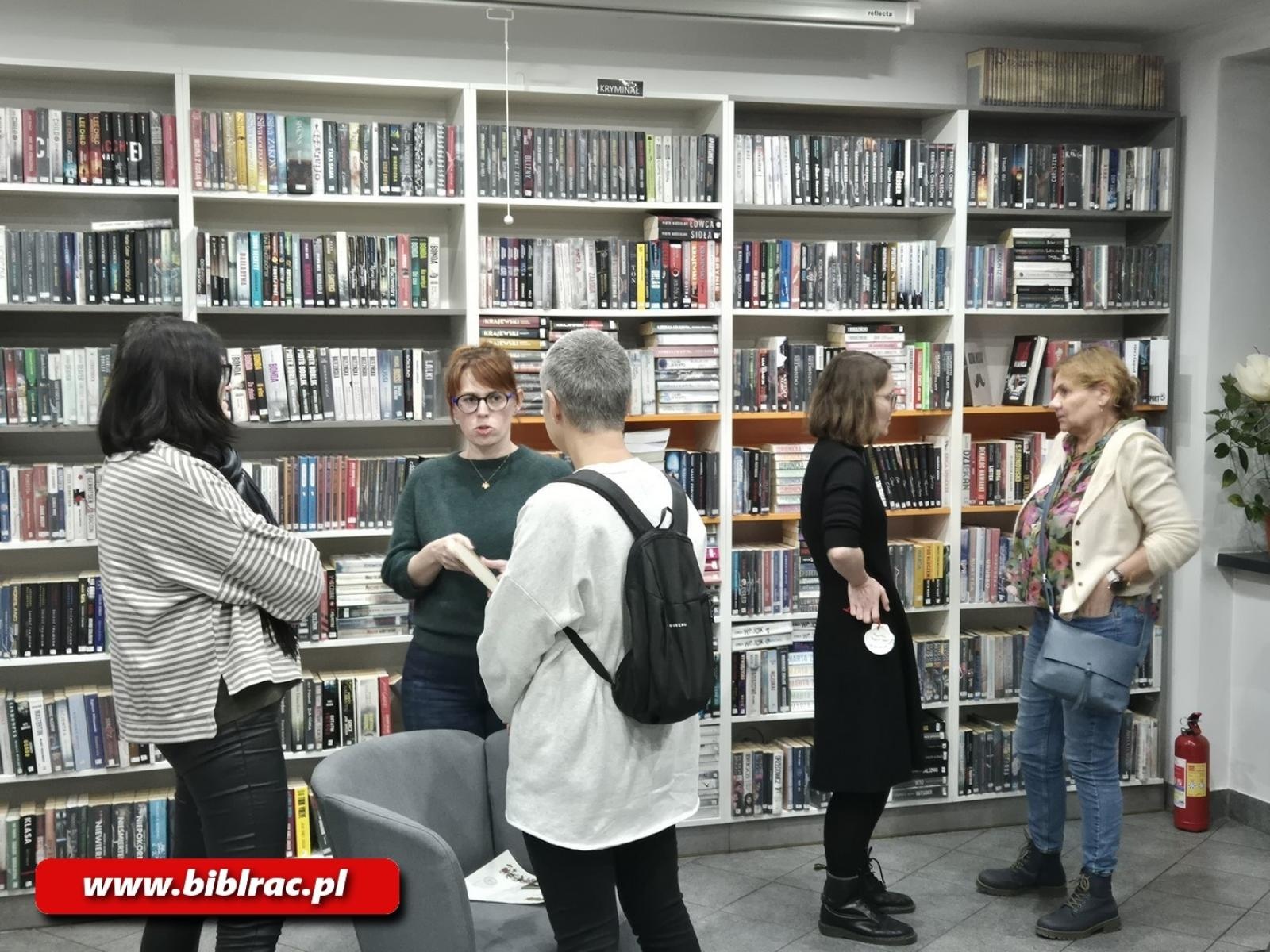Zdjęcie w galerii na portalu naszraciborz.pl: Klub Przyjaciół Biblioteki na Ostrogu w drodze do Santiago de Compostela wiadomości z regionu