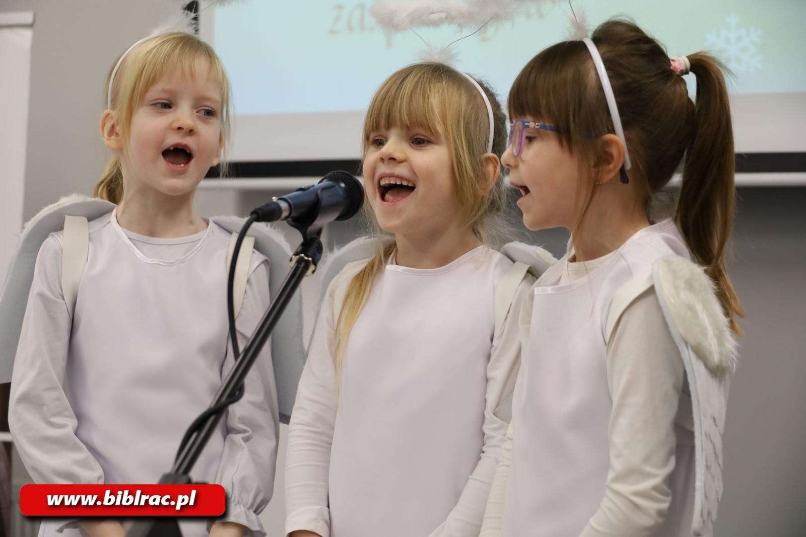 Zdjęcie w galerii na portalu naszraciborz.pl: Hej kolęda, kolęda! XXIV Międzyprzedszkolny Przegląd Kolęd w bibliotece wiadomości z regionu