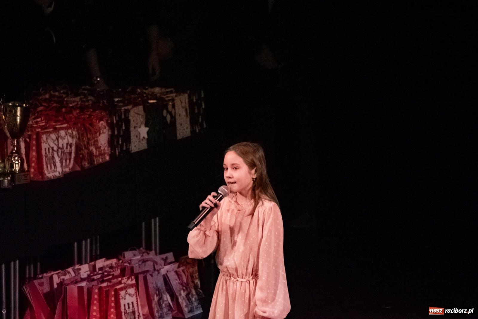 Zdjęcie w galerii na portalu naszraciborz.pl: Pierwsza gala sportowa Unii Racibórz w RCK. Nagrody, podziękowania i wzruszające pożegnania [FOTO i WIDEO] wiadomości z regionu