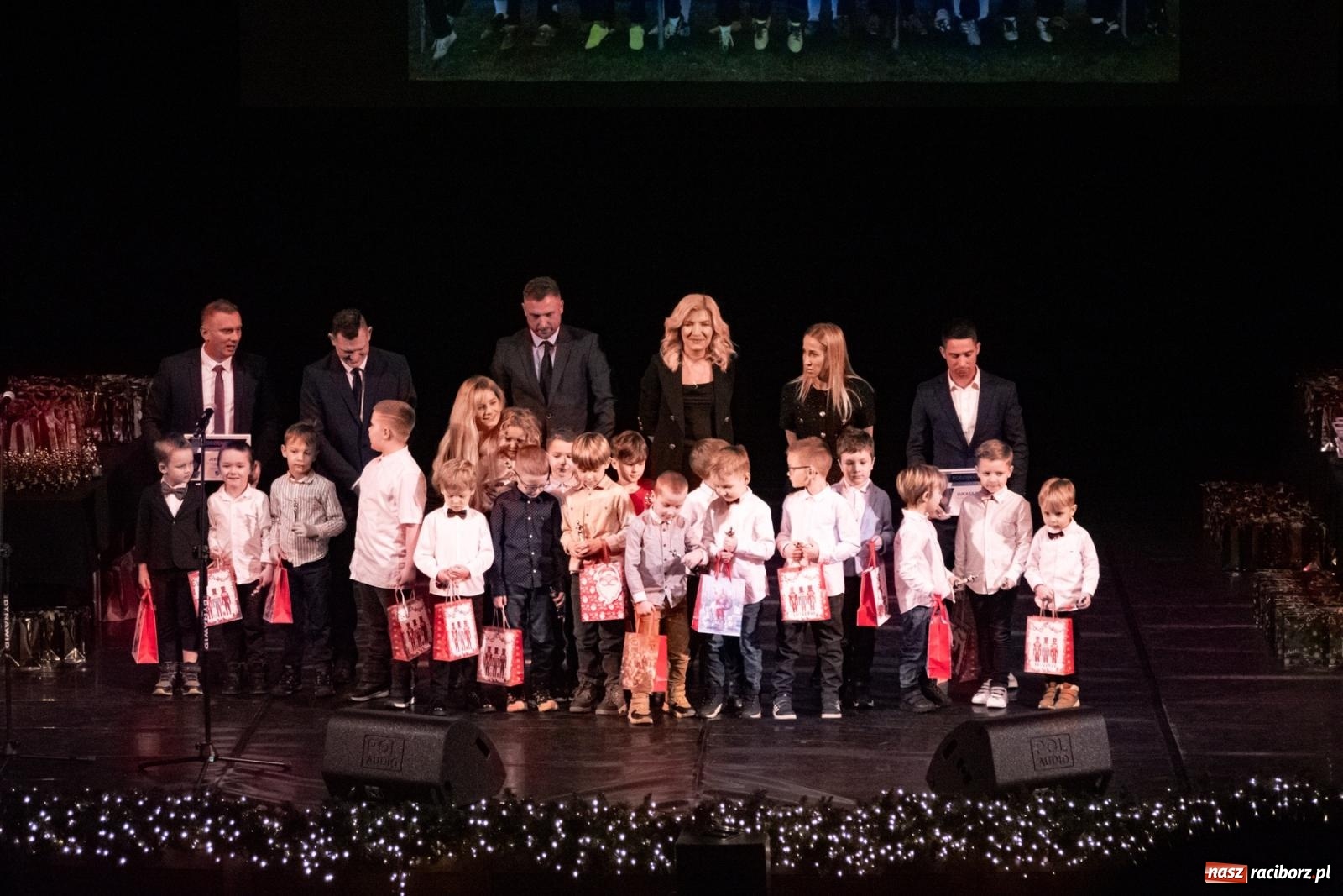 Zdjęcie w galerii na portalu naszraciborz.pl: Pierwsza gala sportowa Unii Racibórz w RCK. Nagrody, podziękowania i wzruszające pożegnania [FOTO i WIDEO] wiadomości z regionu