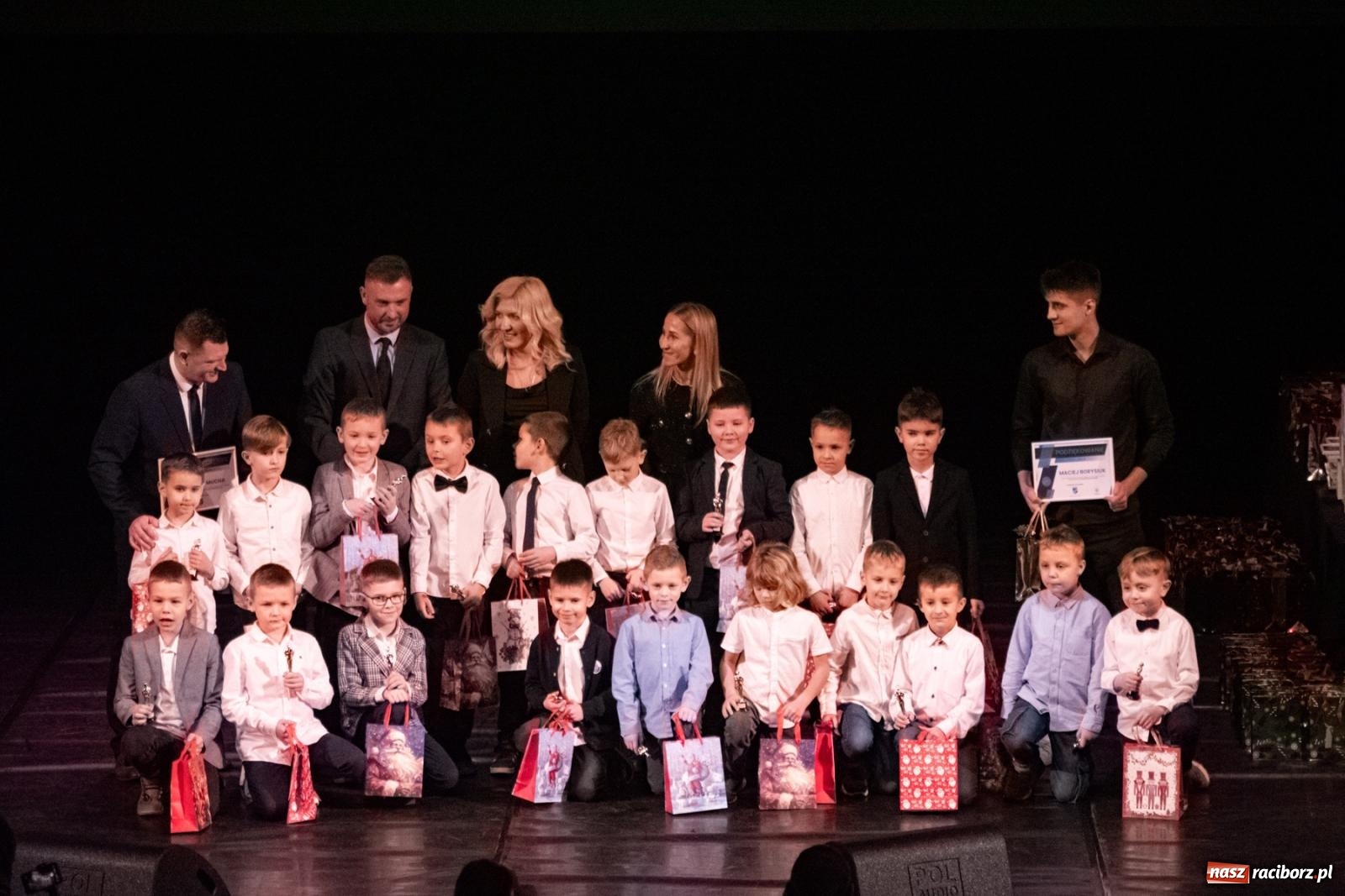 Zdjęcie w galerii na portalu naszraciborz.pl: Pierwsza gala sportowa Unii Racibórz w RCK. Nagrody, podziękowania i wzruszające pożegnania [FOTO i WIDEO] wiadomości z regionu